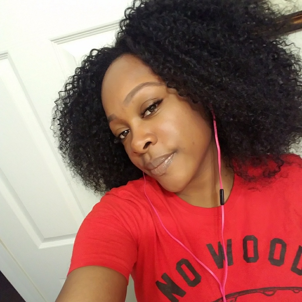Meet your Posher, Candice